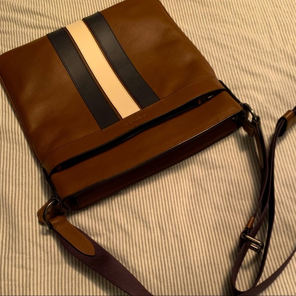 Coach Other - Coach messenger bag - EUC! 🙋🏻‍♂️
